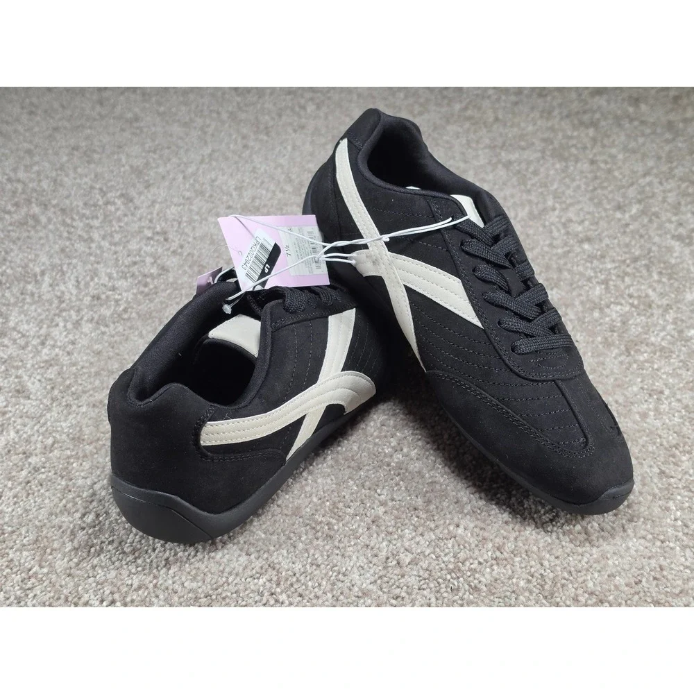 Wild Fable Chandler Black Cream Retro Low Profile Sneakers Memory Foam 7.5 NEW